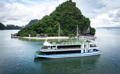Luxury Ha Long Bay Day Cruise: Cave, Island, Kayak & Sunset Party