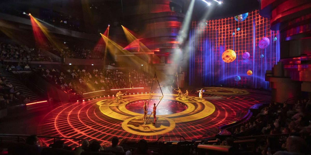 Dubai : La Perle by Dragone, Your Ticket to an Unforgettable Spectacle!