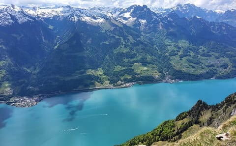 Guided Hiking Day Trip from Zurich to Leistkamm Ridge