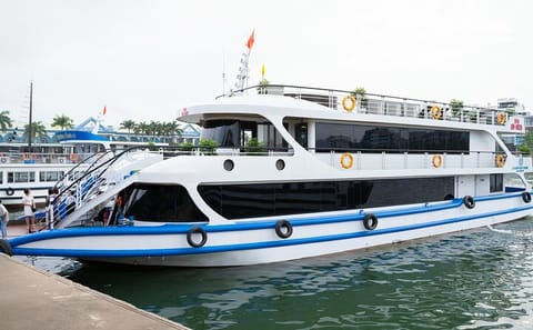 Halong Bay Luxury Day Tour From Hanoi With Limousine Transfer