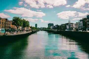 Full-Day Cultural Tour of Dublin's Historic Landmarks