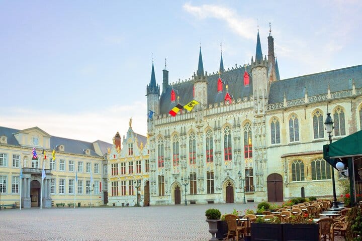 Private 6 hours return trip from Brussels to Bruges 2