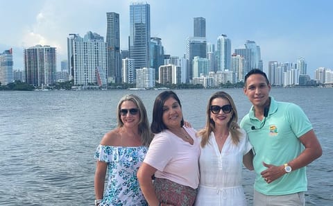 Miami City Tour and Millionaire's Row Cruise Experience