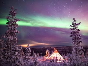 Private Northern Lights Tour with Professional Camera