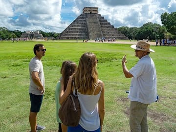 Guided Tour aroud Chichen Itza
