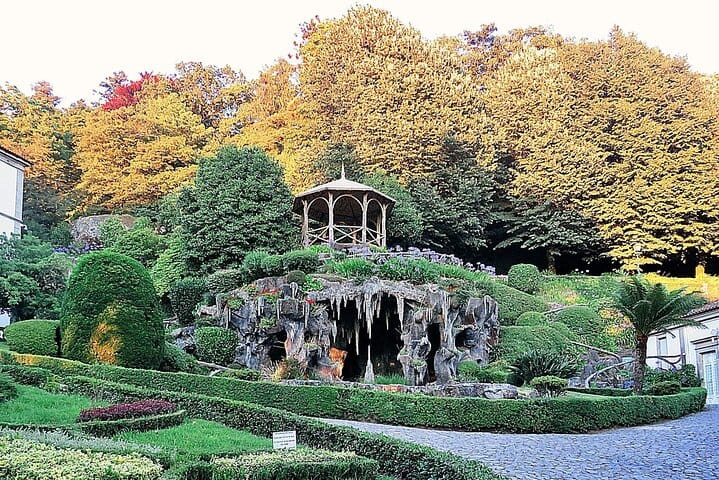 SANTIAGO DE COMPOSTELA + BRAGA: Private Tour from Porto