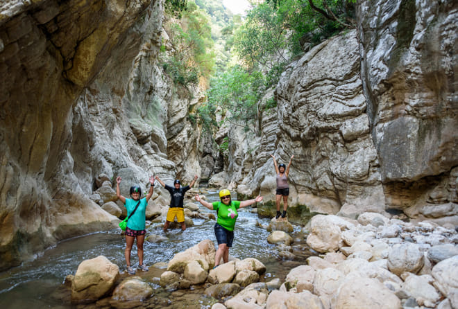 River Trekking Neda photo 4