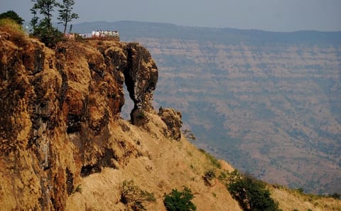 Mahabaleshwar Hill Station Tour from Pune: Two-Day Experience
