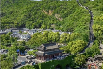 Hike Yixing Little Great Wall and Visit Fuyuan Chan Temple