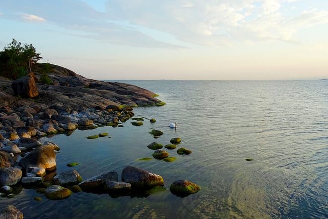 Midnight Sun in the Archipelago 7