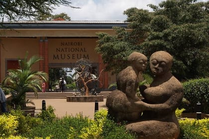 Private Tour: Nairobi National Park, Giraffe Center & National Museum Tour