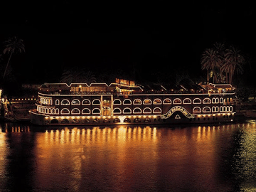 Nile Dinner Cruise with Belly Dancing and Folklore Show in Cairo
