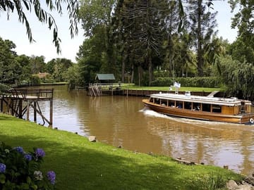 Tigre Delta Full-Day Boat Tour and Train Ride from Buenos Aires