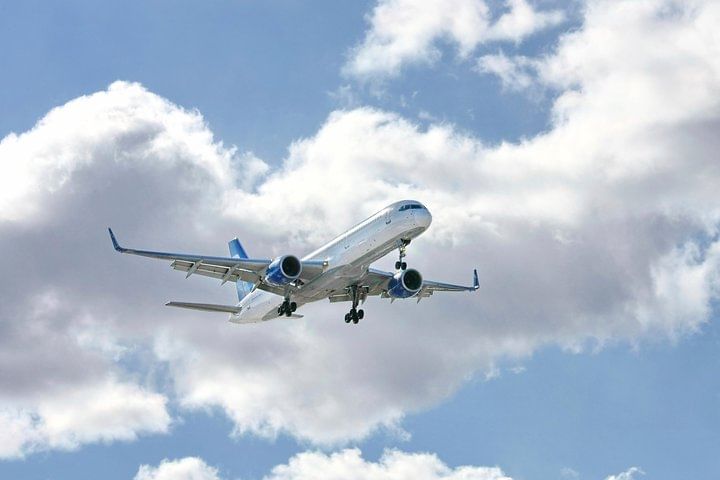 Shared Arrival Transfer: Monsenor Oscar Arnulfo Romero International Airport to San Salvador Hotels