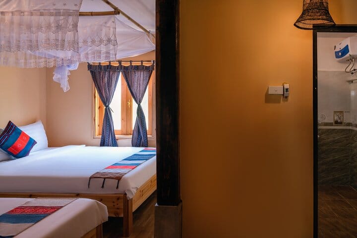 Sapa 2 Days Trekking Tour from Hanoi by Bus & Homestay Overnight