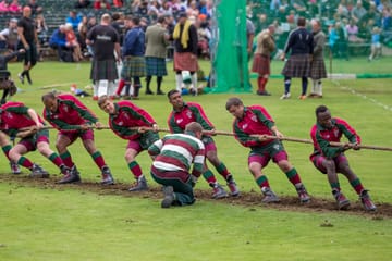 Highland Games Day Tour from Edinburgh