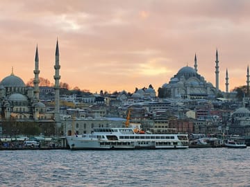 Professional Photo Shoot Experience in Istanbul