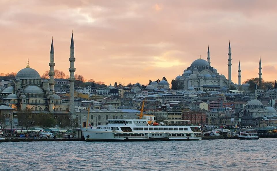 Professional Photo Shoot Experience in Istanbul