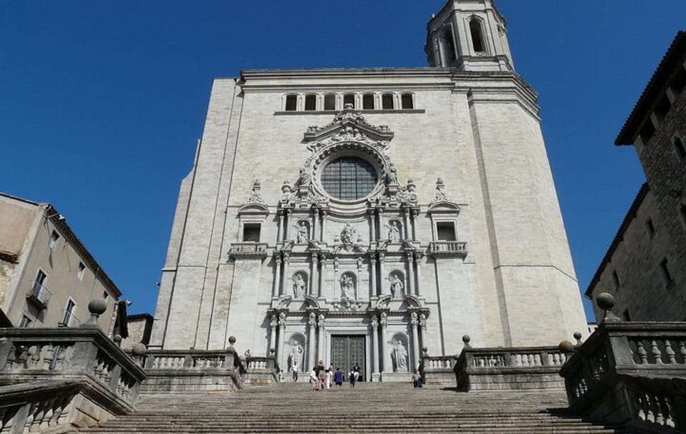 Private Walking Tour of Girona's Historic Sites and Landmarks