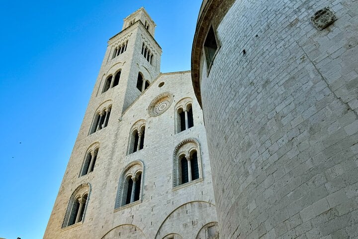 Bari: Guided Tour of the Old Town with Street Food 4