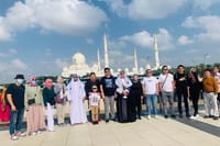 Abu Dhabi Layover Sightseeing Tour with Airport Pickup & Drop-off 7