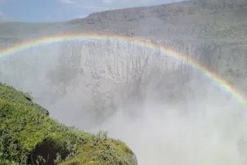 Private Day Trip to Diamond Circle from Akureyri