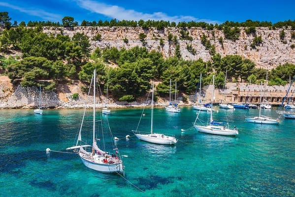 Calanques of Cassis, Aix-en-Provence & Wine tasting Private Tour