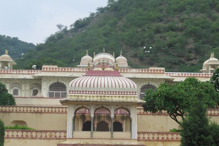 Amer and Jaigarh Forts Half-Day Tour