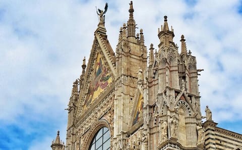 Pisa, San Gimignano, and Siena Day Tour from Florence