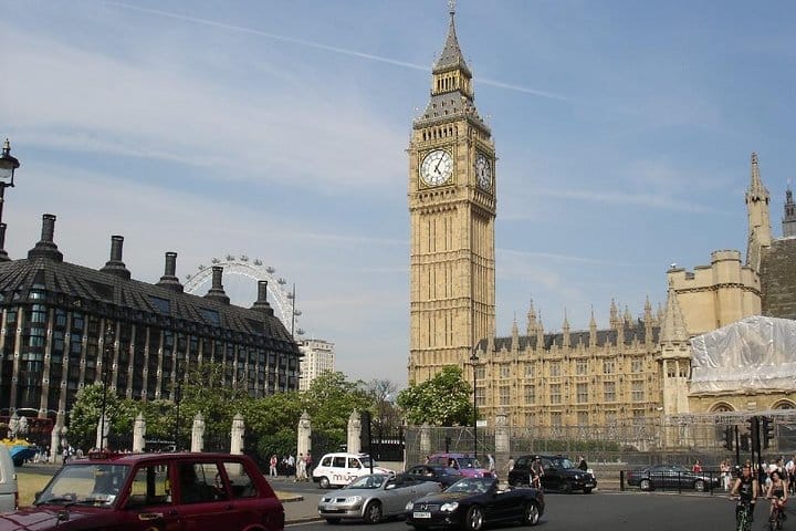 Full-Day Private Spirit of London Black Cab Tour 8