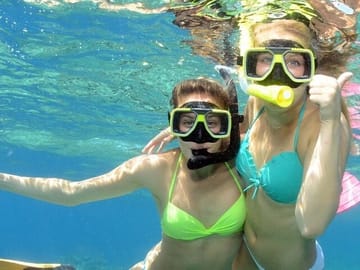 Amazing Cham Island Snorkeling Trip from Da Nang with Fresh Seafood