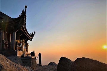 Yen Tu Mountain Day Tour from Hạ Long and Uông Bí