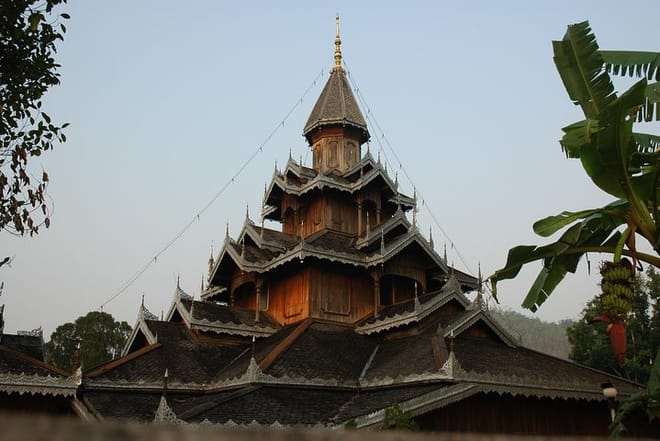 Monks Morning Almsgiving Tour – Traditional Food Offering photo 5