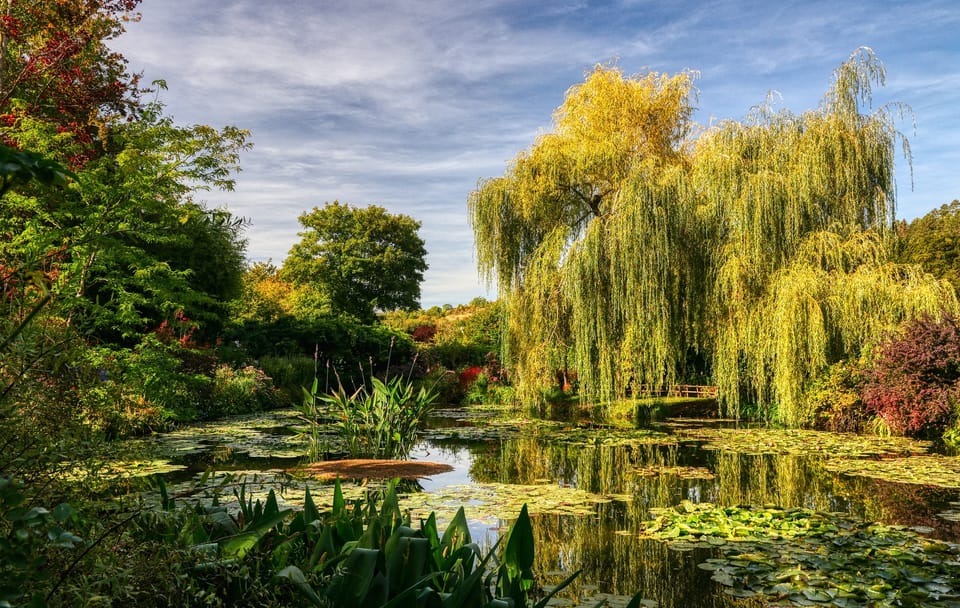 Giverny and Versailles Day Trip from Paris with Guide