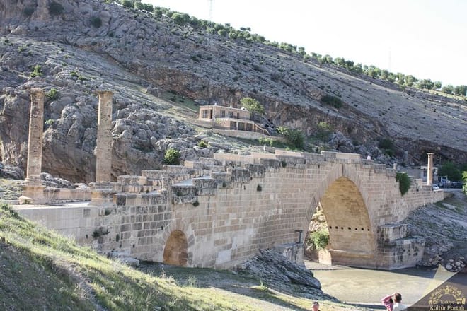 Mount Nemrut Commagene Tour 2-Day 1-Night from Istanbul by Plane  photo 5