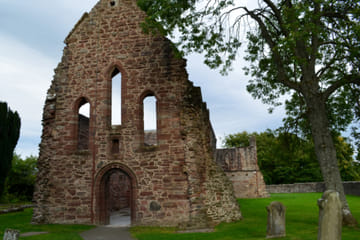 Loch Ness, Whisky and Outlander Tour with Boat Cruise from Inverness