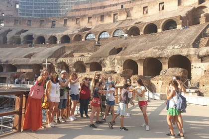 Tour Coliseo Subterráneo, Arena, Foro y Palatino en grupo súper reducido