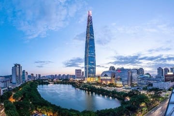 Private Tour to Lotte Tower, Aquarium and Lotte world Theme park