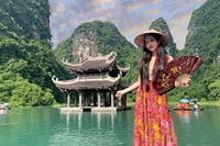 Ninh Binh Full-Day Tour: Hoa Lu, Trang An & Limousine from Hanoi 3
