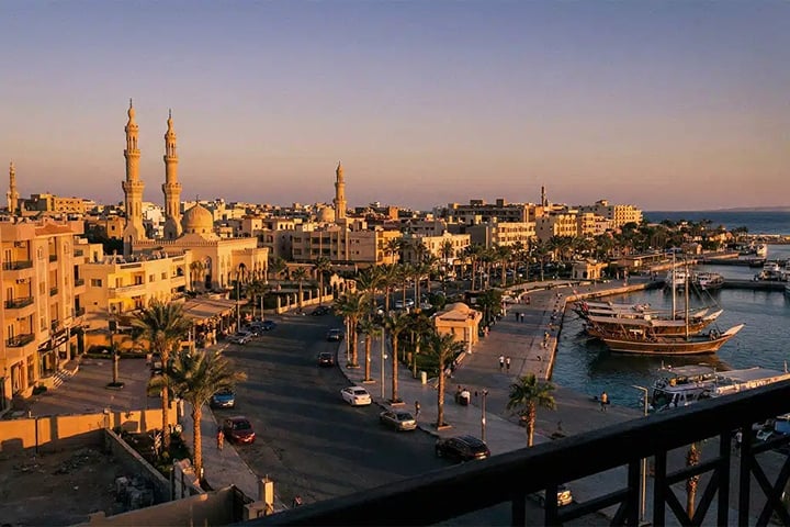 Hurghada city tour: out & about