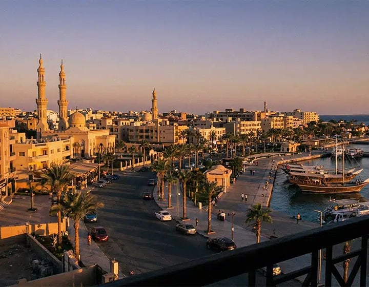 Hurghada city tour: out & about