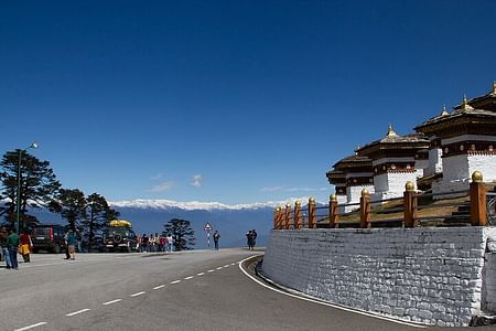 Private Cultural Tour & Samtengang Trek in Bhutan's Scenic Valleys