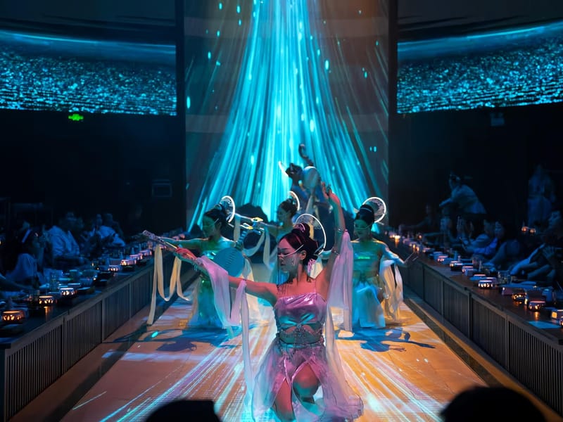 Guiyang: LingLuo Banquet Immersive Cultural Dining Show