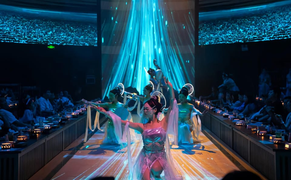 Guizhou Cultural Dining Experience at LingLuo Banquet