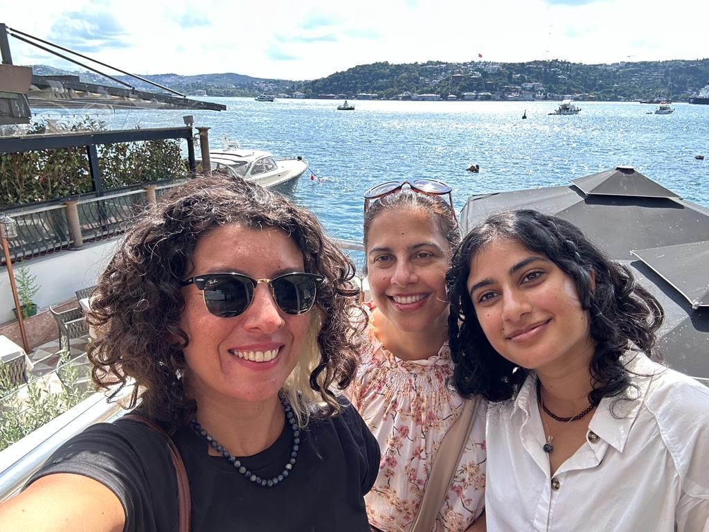 female guided food tour of Istanbul