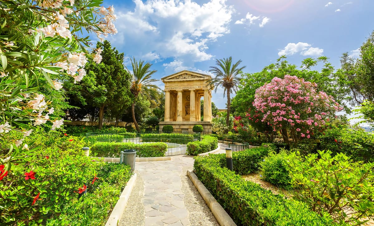 Afternoon Valletta Harbour Cruise and Free Time In Sliema (Including Guide and Transport)