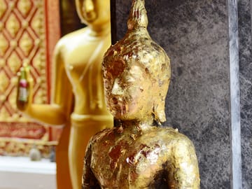 Morning sunrise Doi Suthep+Thai way Monks Alms Offering