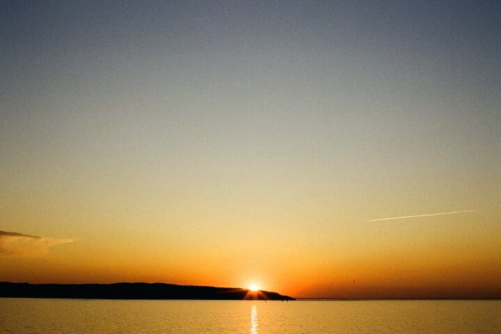 Sunset Coastal Kayaking and Island Hopping. Galway. Guided. 9