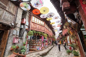 Pottery Making and Local Market Tour in Dali, China