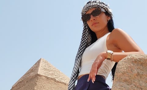 Private Giza Pyramids Tour with Camel Ride from Cairo